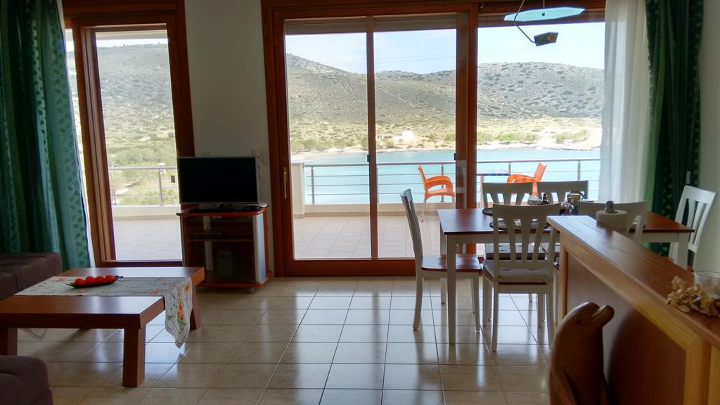 Tholos Bay Suites Kavousi  Bilik gambar