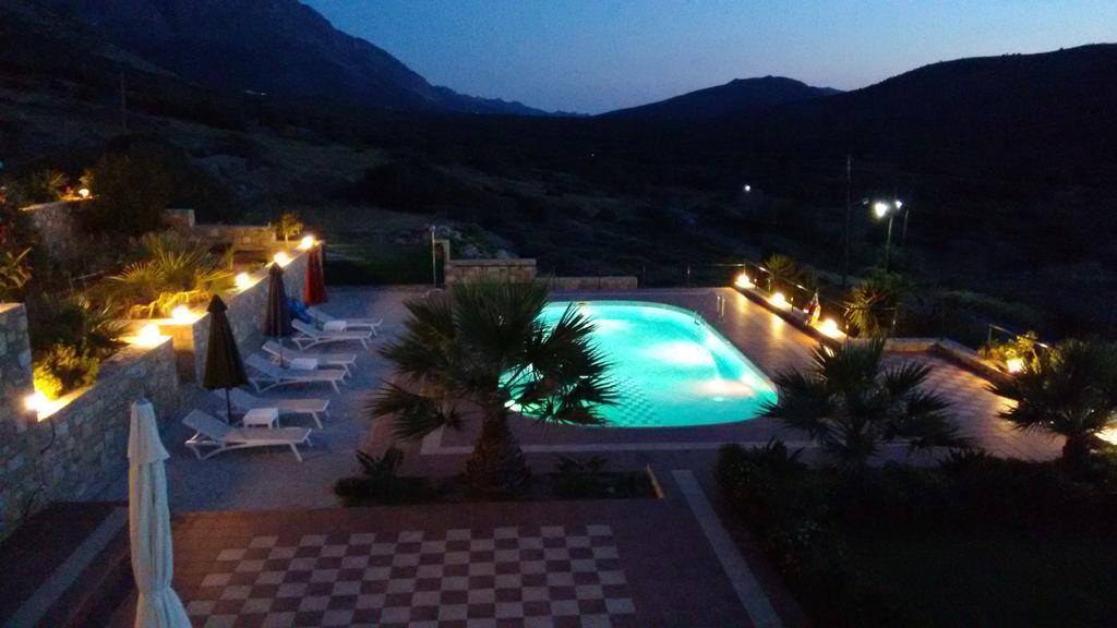 Tholos Bay Suites Kavousi  Bilik gambar