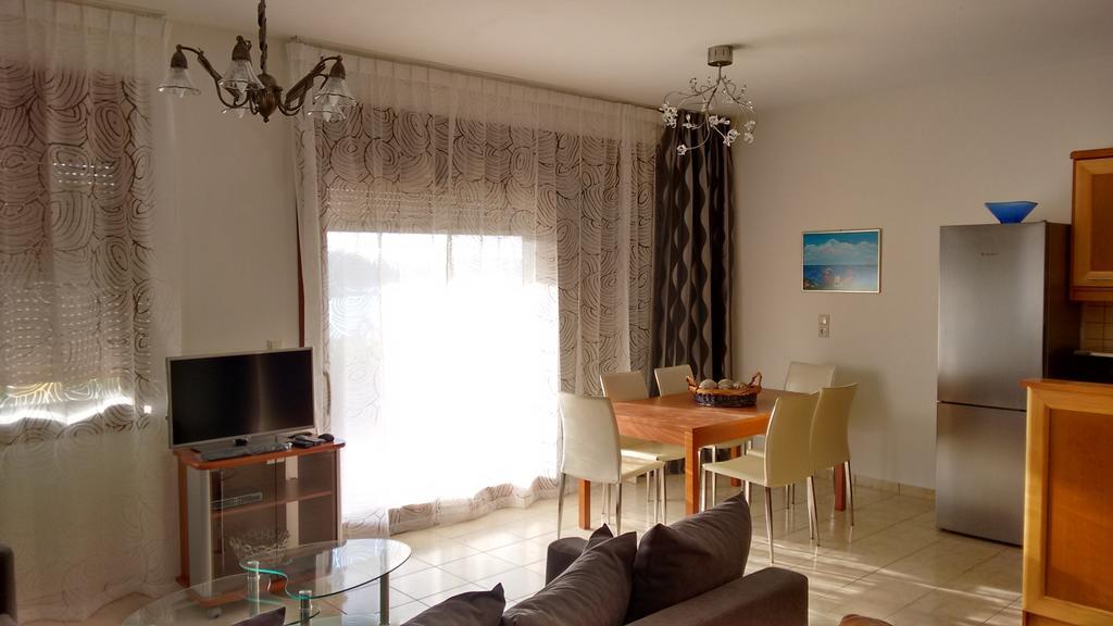 Tholos Bay Suites Kavousi  Bilik gambar